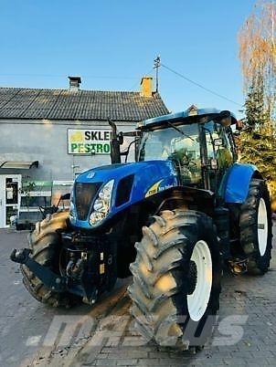 New Holland T7030 曳引機