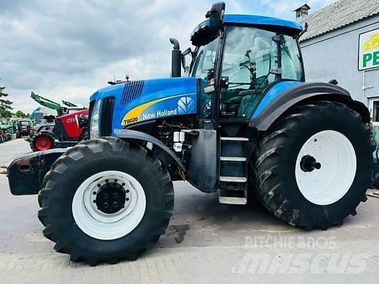 New Holland T8020 曳引機