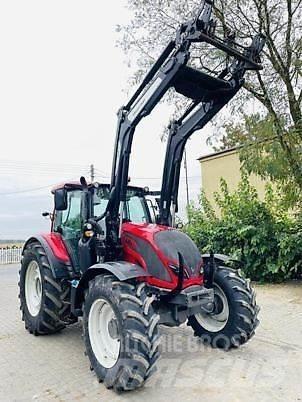 Valtra N104 曳引機