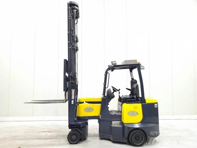 Aisle-Master 20WHE 窄巷道堆高機