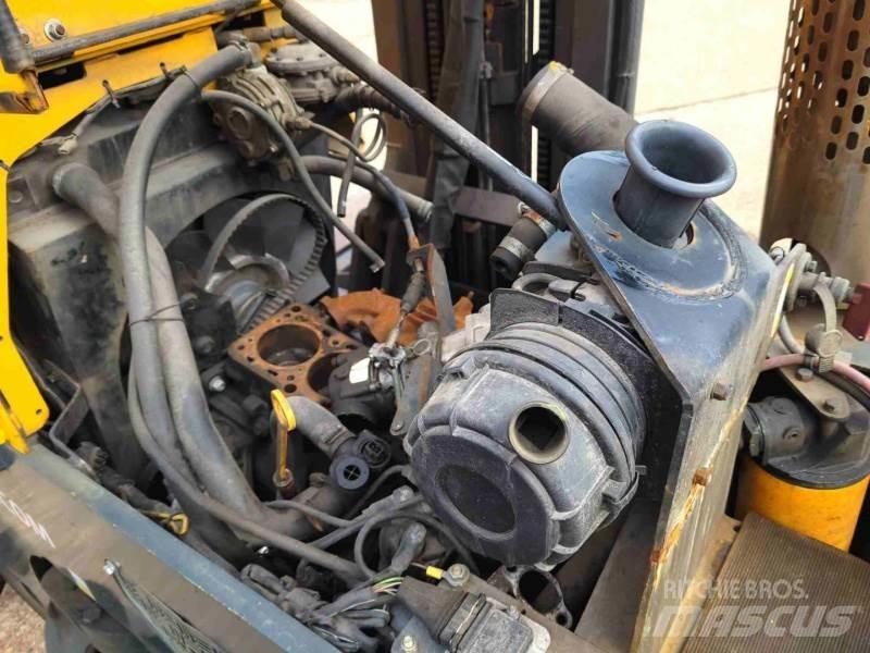 Combilift C3000 GAS 四向前伸式堆高機(叉車)