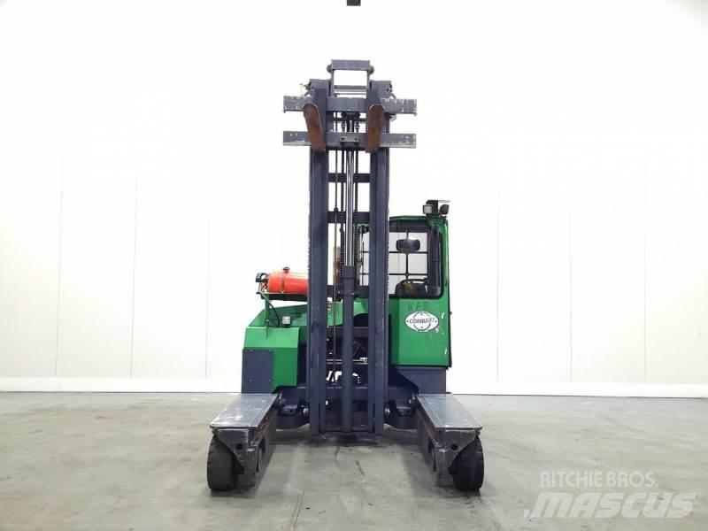 Combilift C4000 四向前伸式堆高機(叉車)