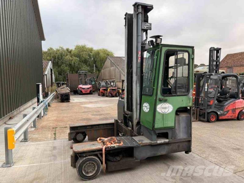 Combilift C4000 四向前伸式堆高機(叉車)