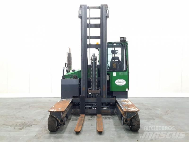 Combilift C4000 四向前伸式堆高機(叉車)
