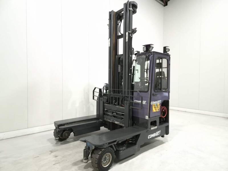 Combilift C4000 四向前伸式堆高機(叉車)
