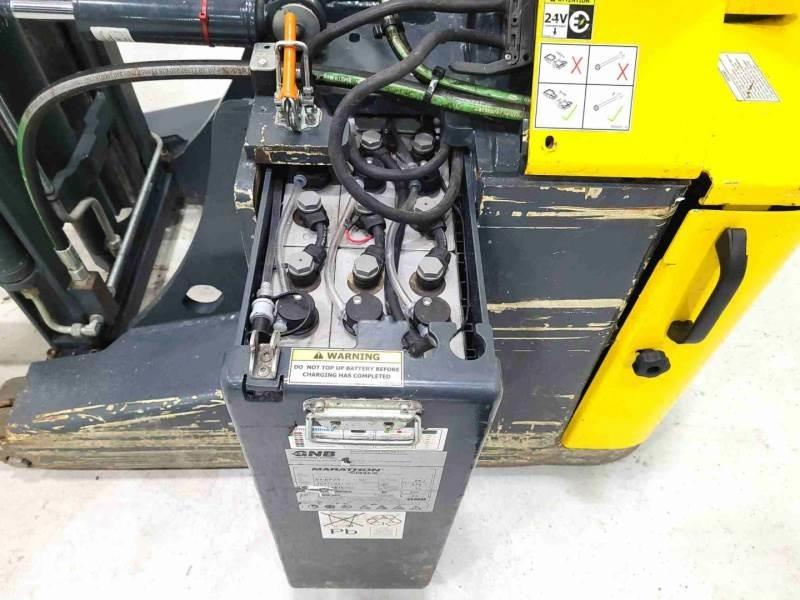 Combilift CS1500 自走式堆積機