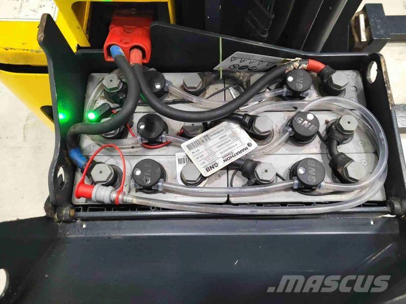 Combilift WR4 前伸型堆積機