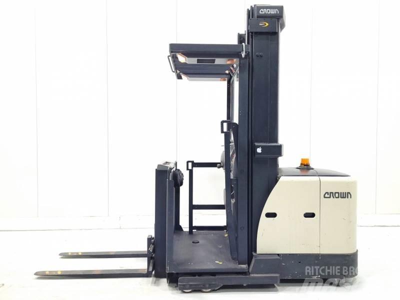 Crown SP3522-1.0 中端式裝載機