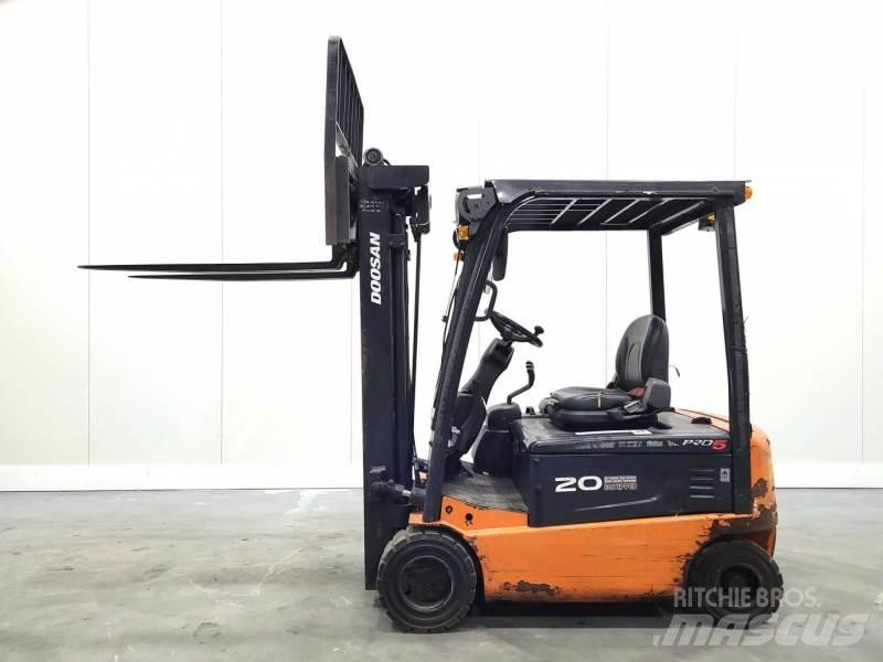 Doosan B20X-7 電動堆高機
