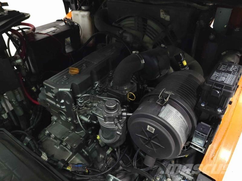 Doosan D25S-7 柴油卡車