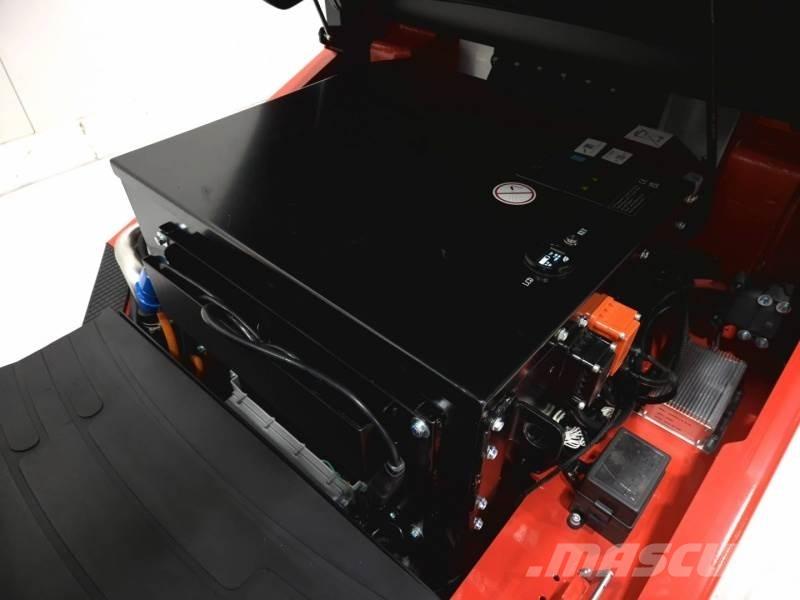 EP EFL203 280 NC 電動堆高機