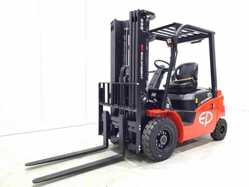 EP EFL253 280 NC 電動堆高機