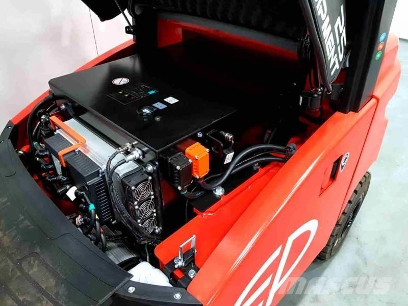 EP EFL253B 205 HC RENTAL 電動堆高機