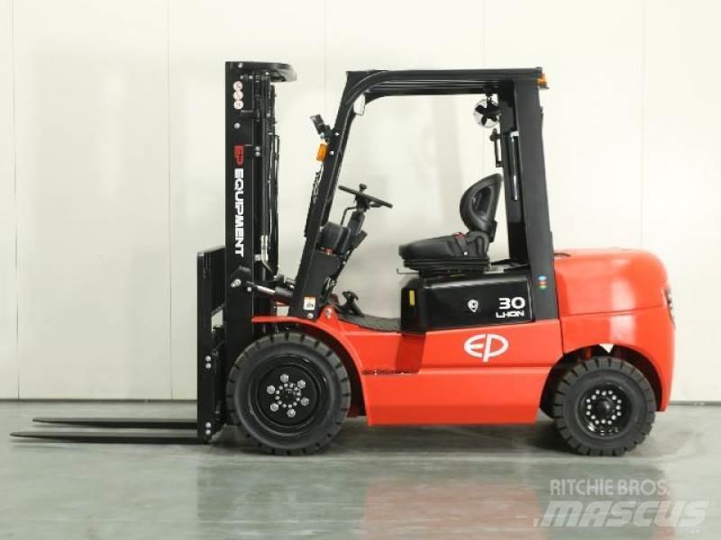 EP EFL302 HC 410 RENTAL 電動堆高機