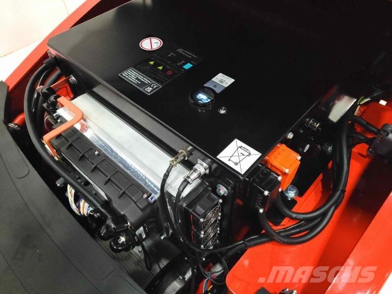 EP EFL303 280 HC 電動堆高機
