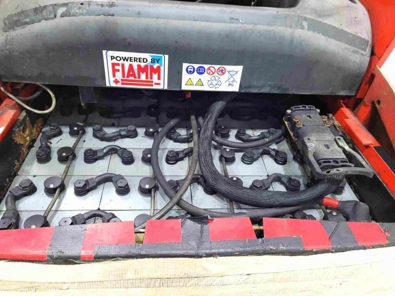 Flexi FLEXI 窄巷道堆高機