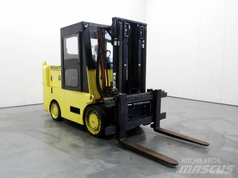 Hoist FKS9 柴油卡車