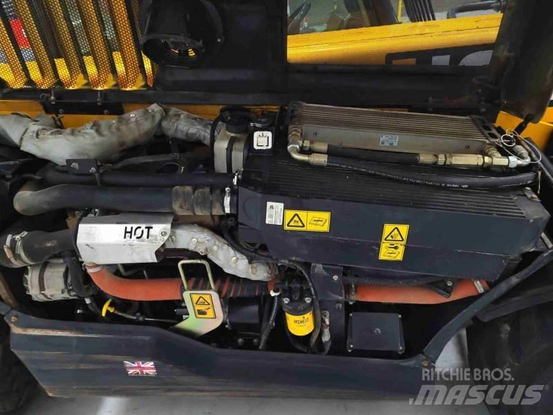 JCB 525-60T4 伸縮臂操作車