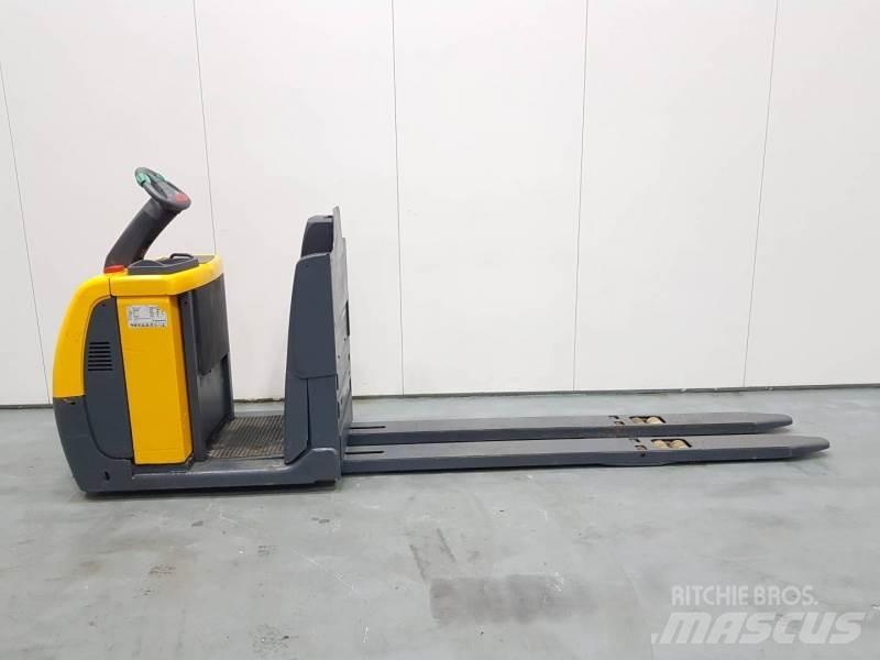 Jungheinrich ECE220 XL 中端式裝載機
