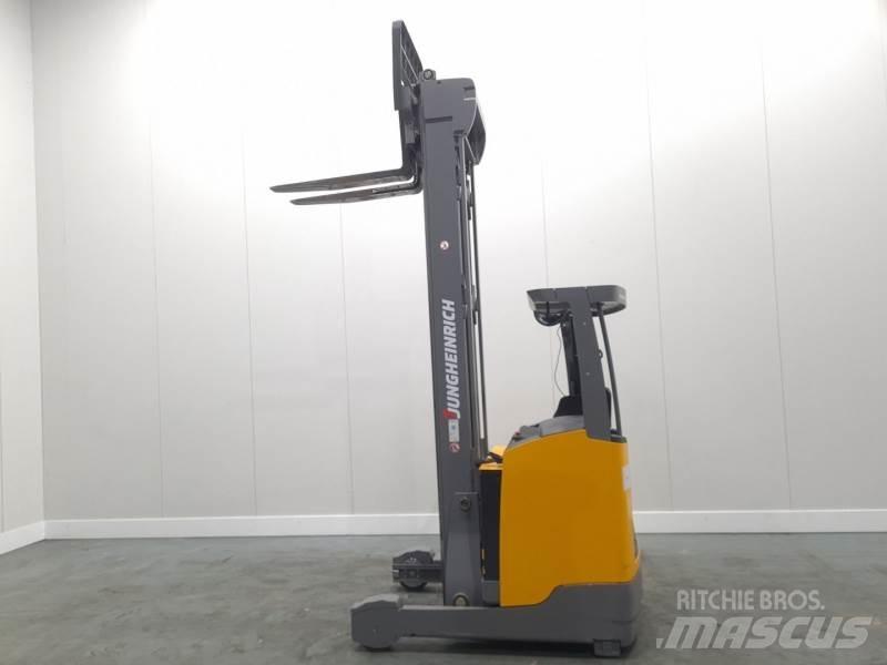 Jungheinrich ETV318 前伸式堆高機(叉車)