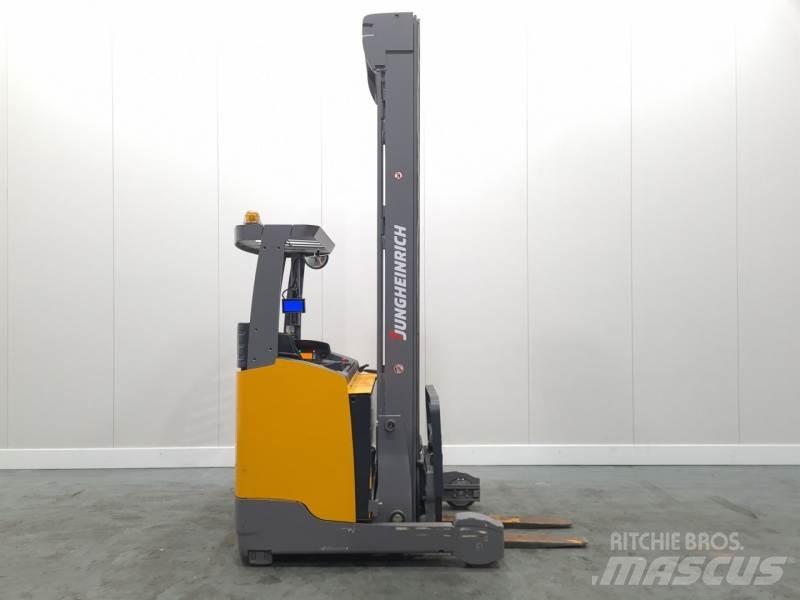 Jungheinrich ETV318 前伸式堆高機(叉車)