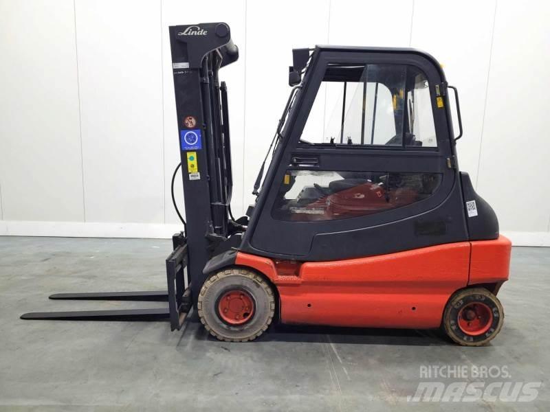 Linde E30-03 336 電動堆高機