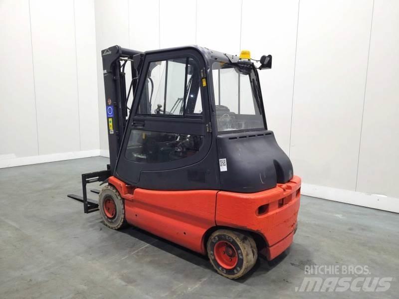 Linde E30-03 336 電動堆高機