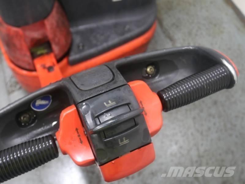 Linde L10 379 手動堆積機