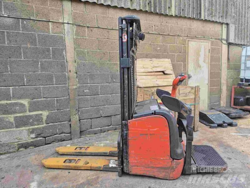 Linde L14 AP 手動堆積機