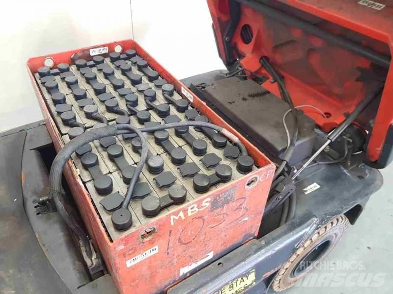 Linde P60 牽引車