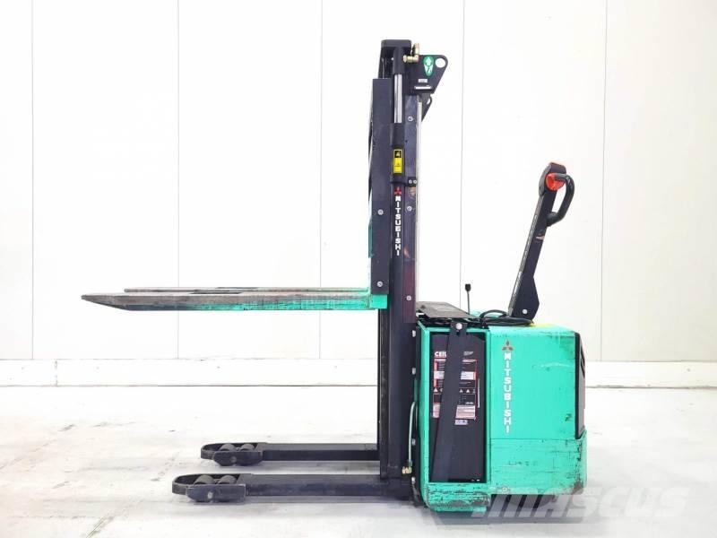 Mitsubishi SB12P 手動堆積機