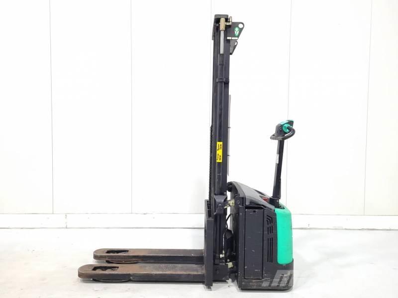 Mitsubishi SBP12NI 手動堆積機