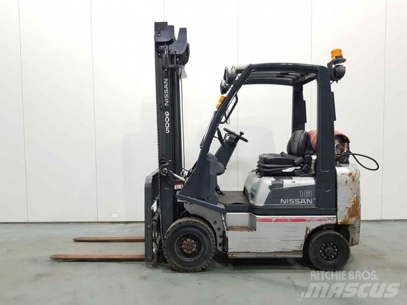 Nissan P1D1A18LQ 液化石油氣LPG卡車