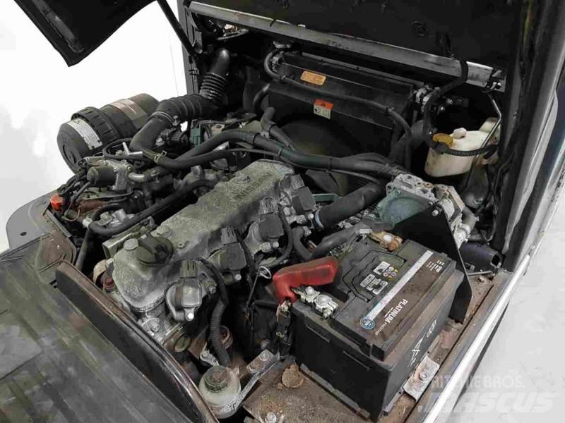 Nissan P1D1A18LQ 液化石油氣LPG卡車