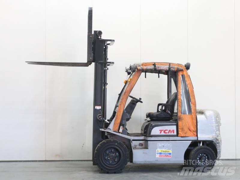Nissan YG1D2A32H 柴油卡車