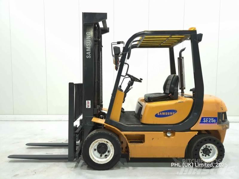 Samsung SF25D 柴油卡車