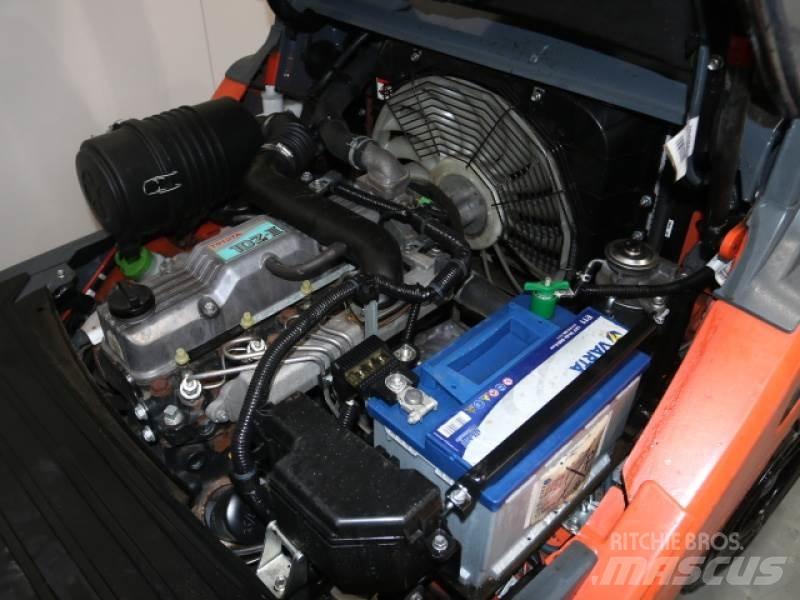 Toyota 02-8FDF30 柴油卡車