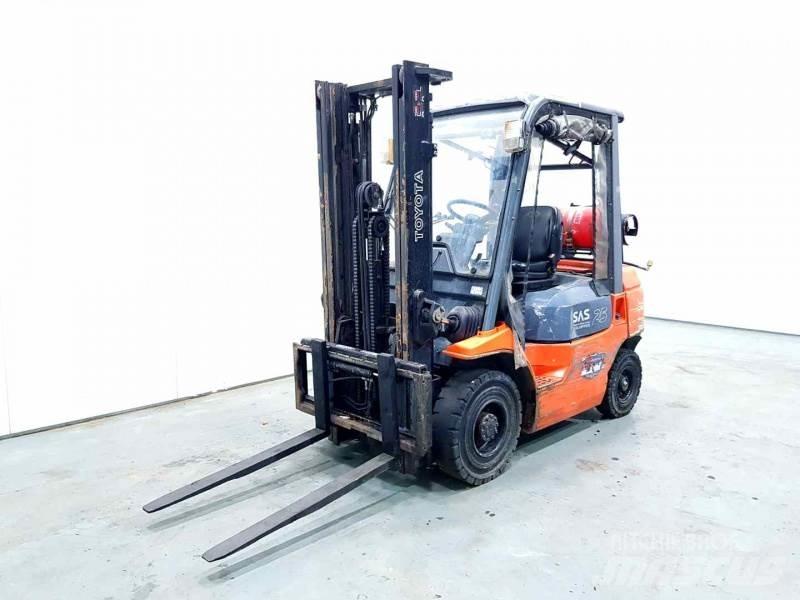 Toyota 42-7FGF25 液化石油氣LPG卡車