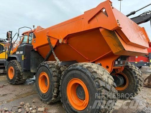 Doosan DA30 鉸接式起吊車