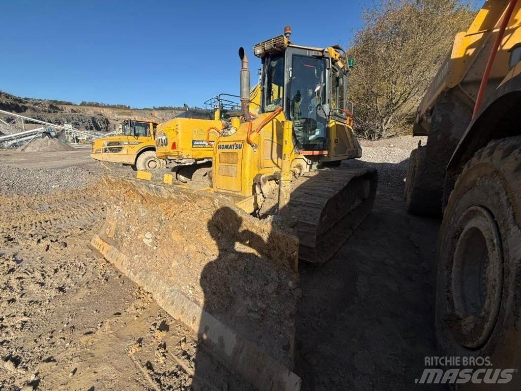 Komatsu D51PX 履帶推土機