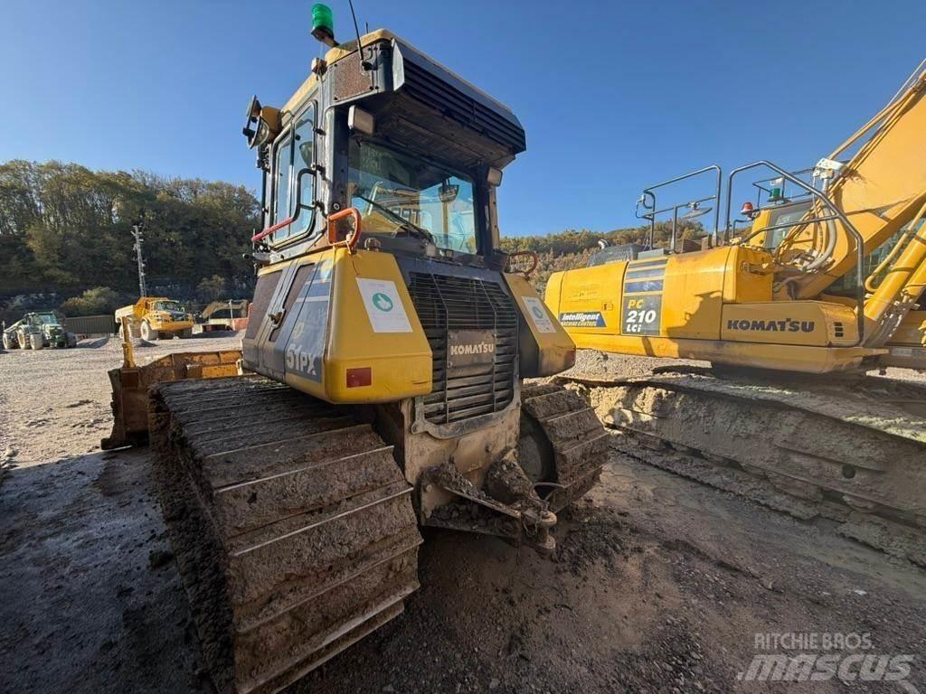 Komatsu D51PX 履帶推土機