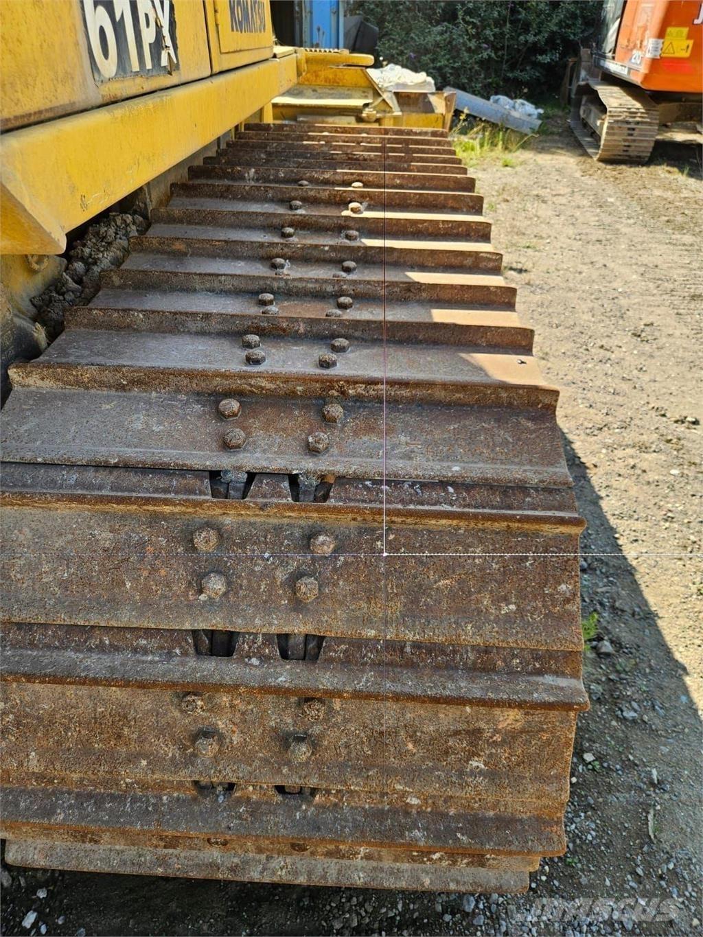 Komatsu D61PX-15 履帶推土機
