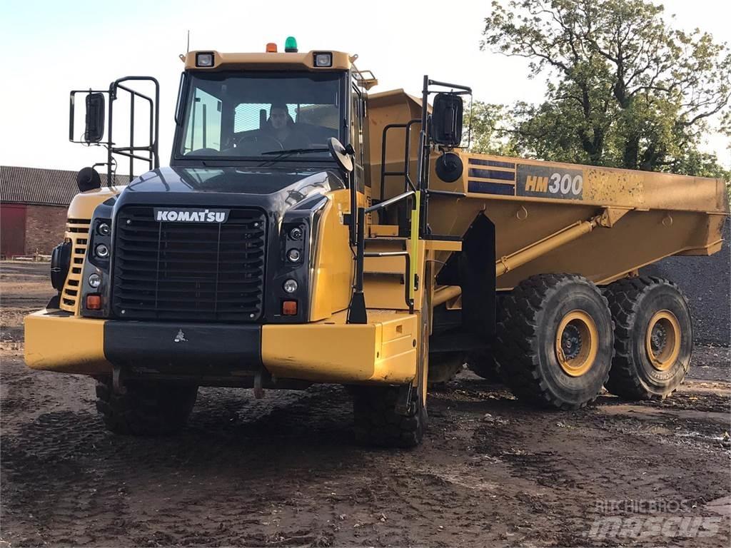 Komatsu HM300-5 鉸接式起吊車