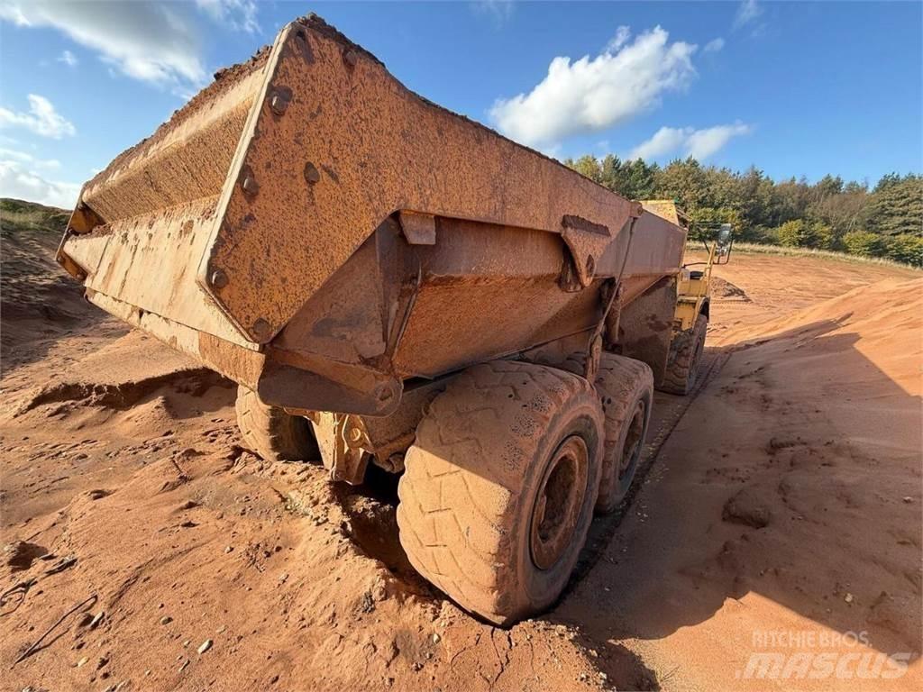 Volvo A25D 鉸接式起吊車