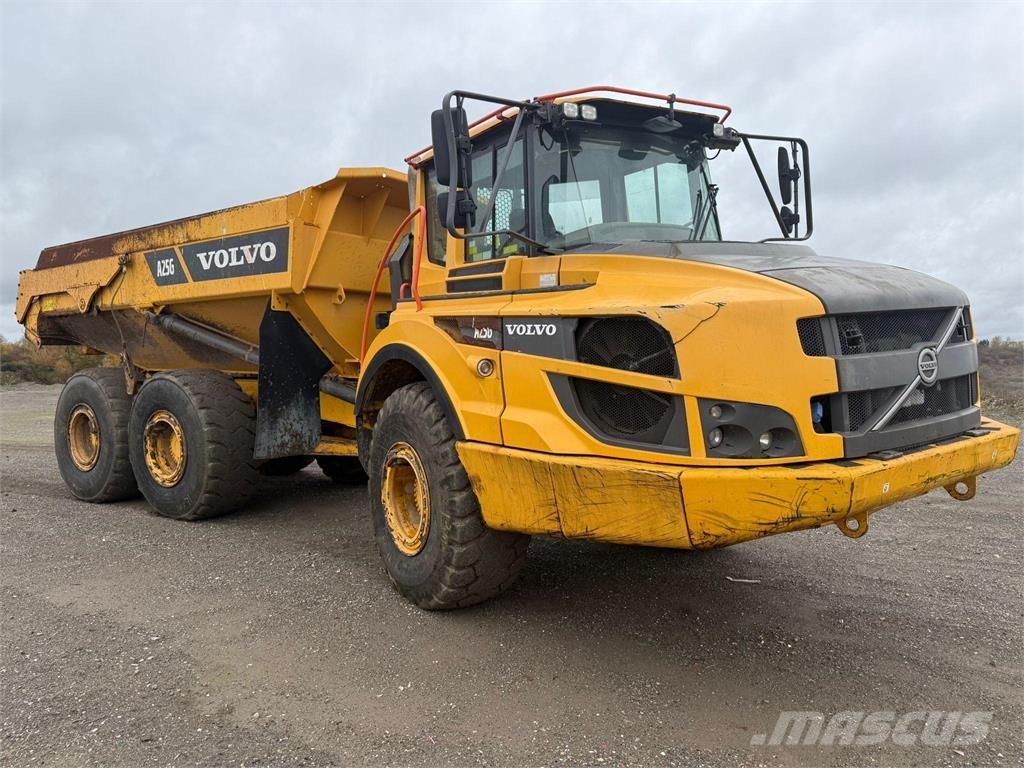 Volvo A25G 鉸接式起吊車