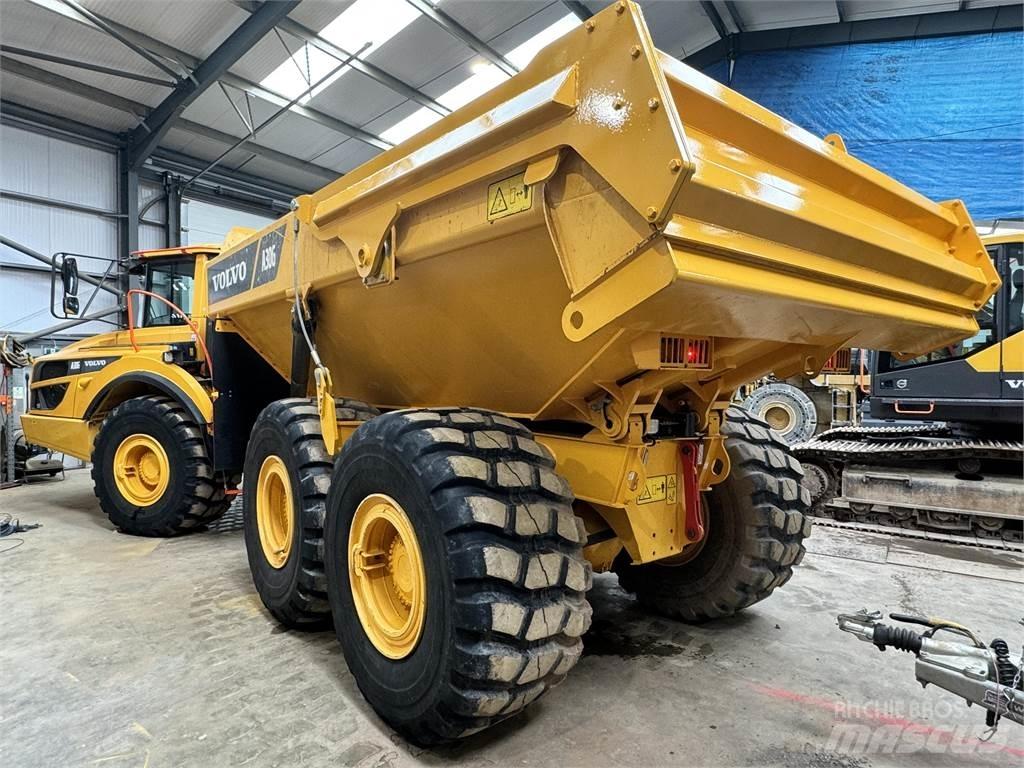 Volvo A30G 鉸接式起吊車