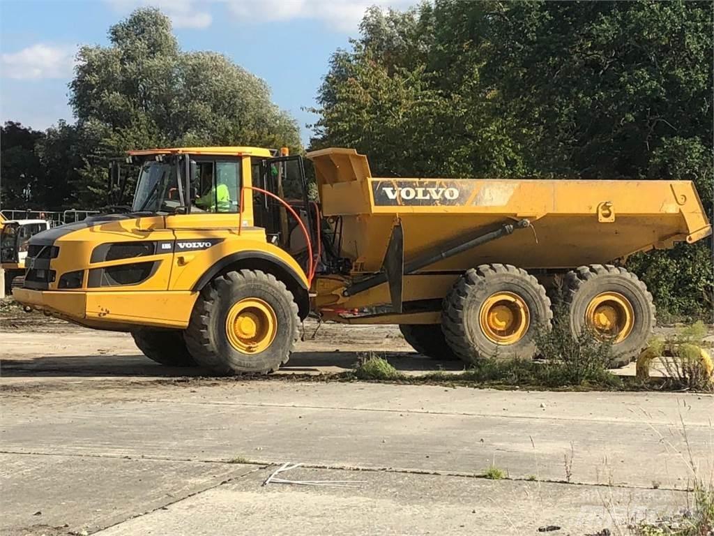 Volvo A30G 鉸接式起吊車