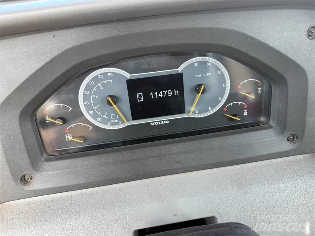 Volvo A30G 鉸接式起吊車