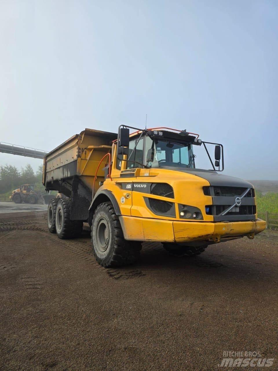 Volvo A30G 鉸接式起吊車
