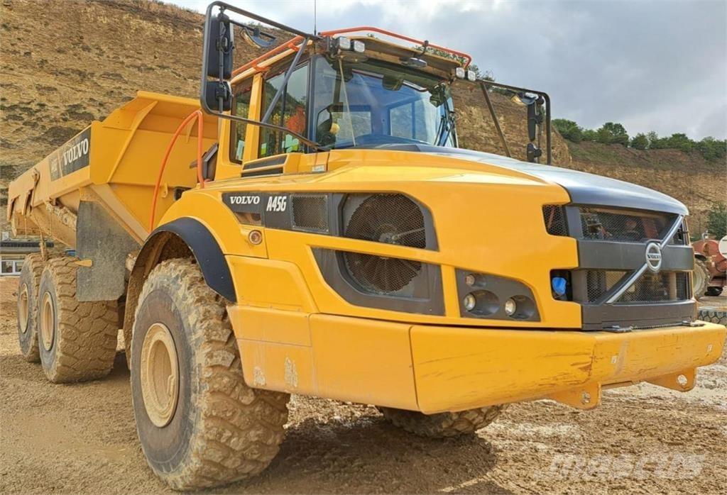 Volvo A45G 鉸接式起吊車